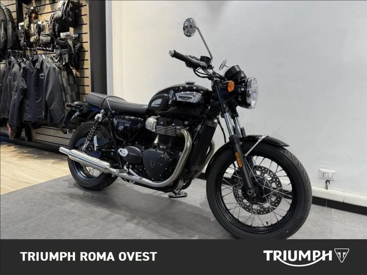 Triumph Bonneville T100 (2021 - 25) (4)