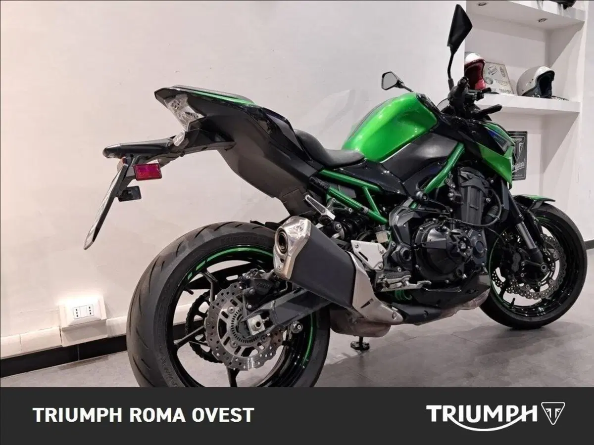 Kawasaki Z 900 (2021 - 24) (4)