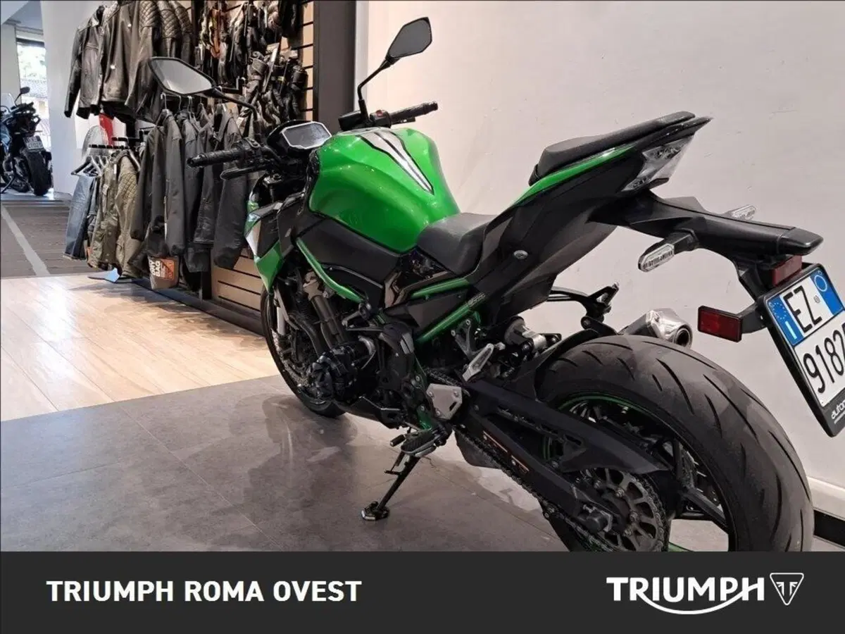 Kawasaki Z 900 (2021 - 24) (13)