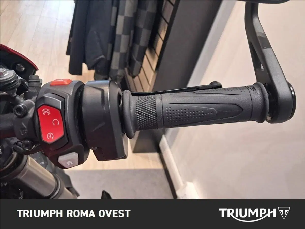 Triumph Street Triple 765 RS (2023 - 26) (12)