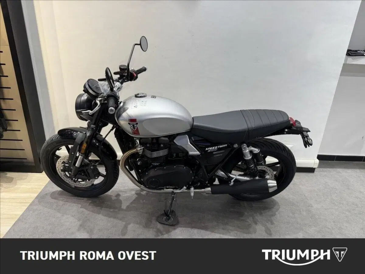 Triumph Speed Twin 900 (2025 - 26) (7)