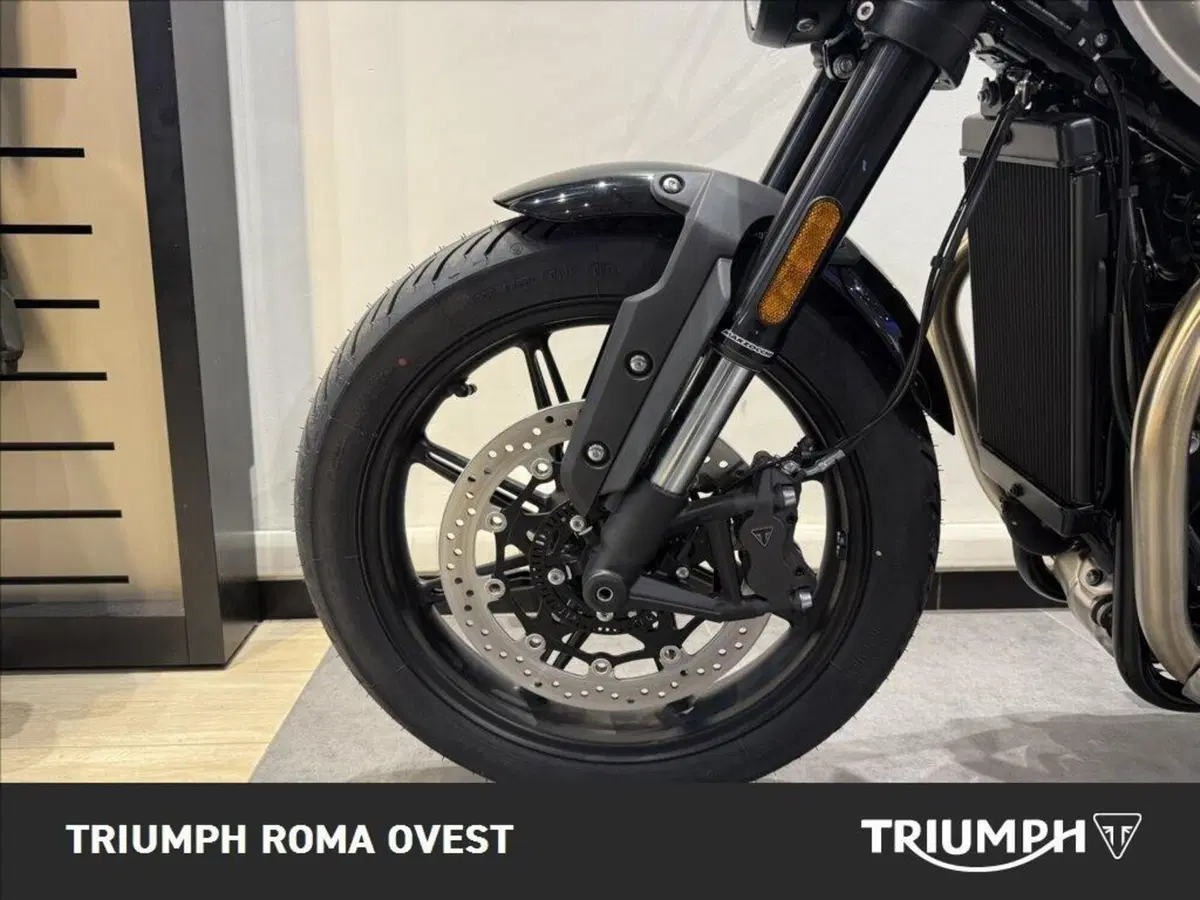 Triumph Speed Twin 900 (2025 - 26) (14)