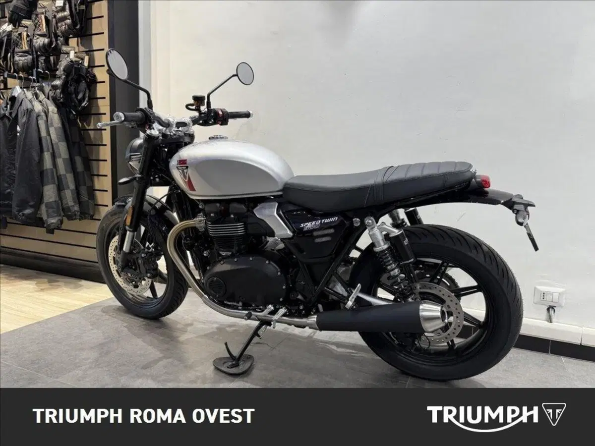 Triumph Speed Twin 900 (2025 - 26) (9)