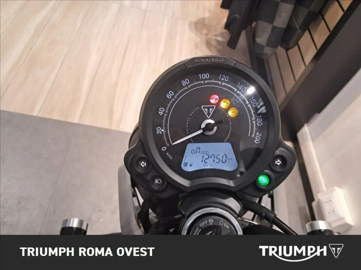 Triumph Street Twin EC1 Special Edition (2022 - 23) (13)