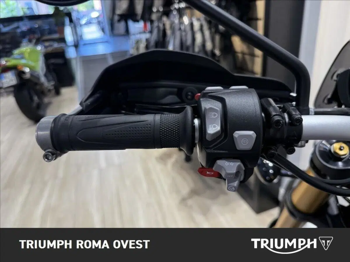 Triumph Scrambler 1200 XE (2021 - 23) (18)