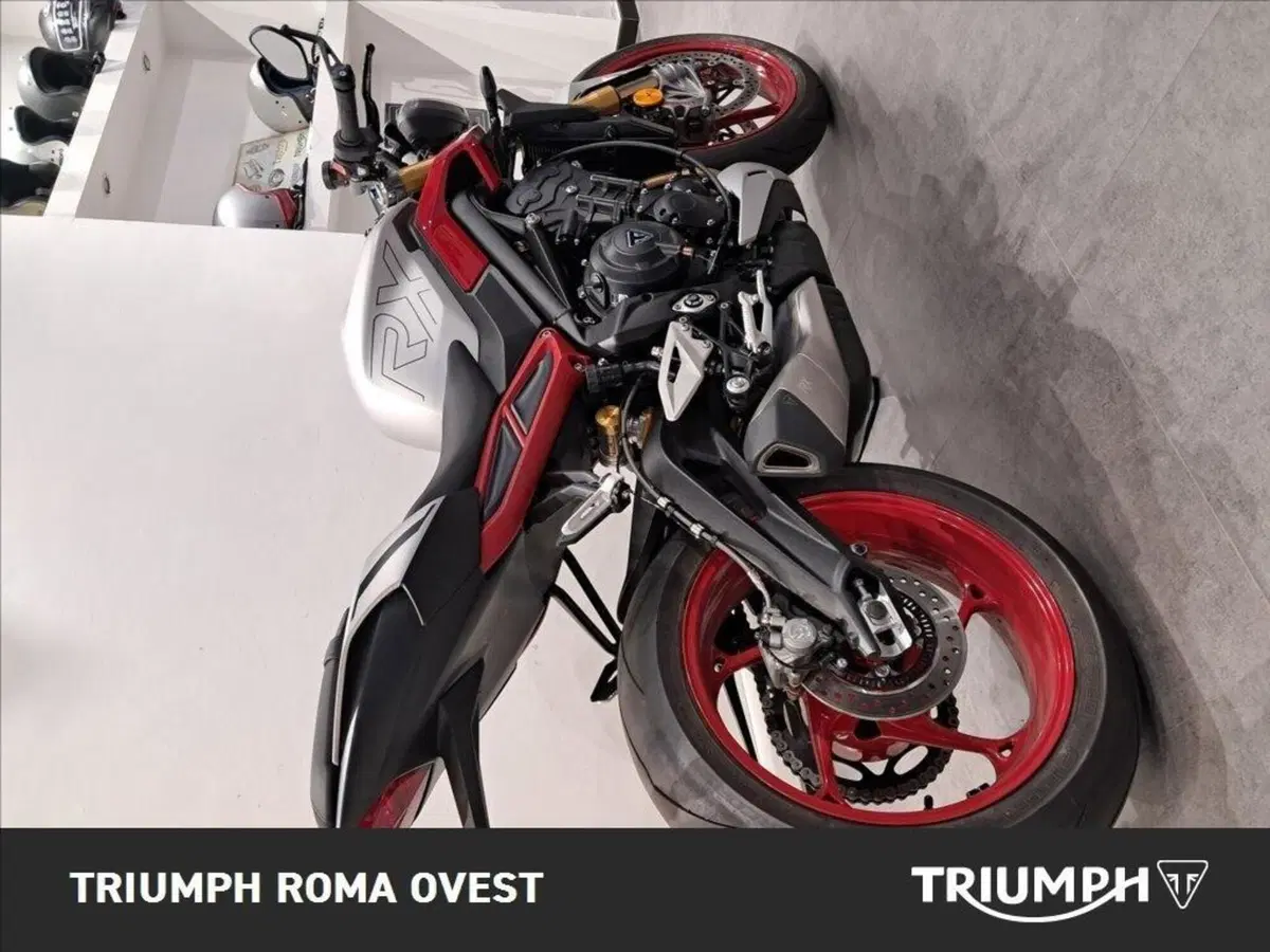 Triumph Street Triple 765 RX (2026) (13)