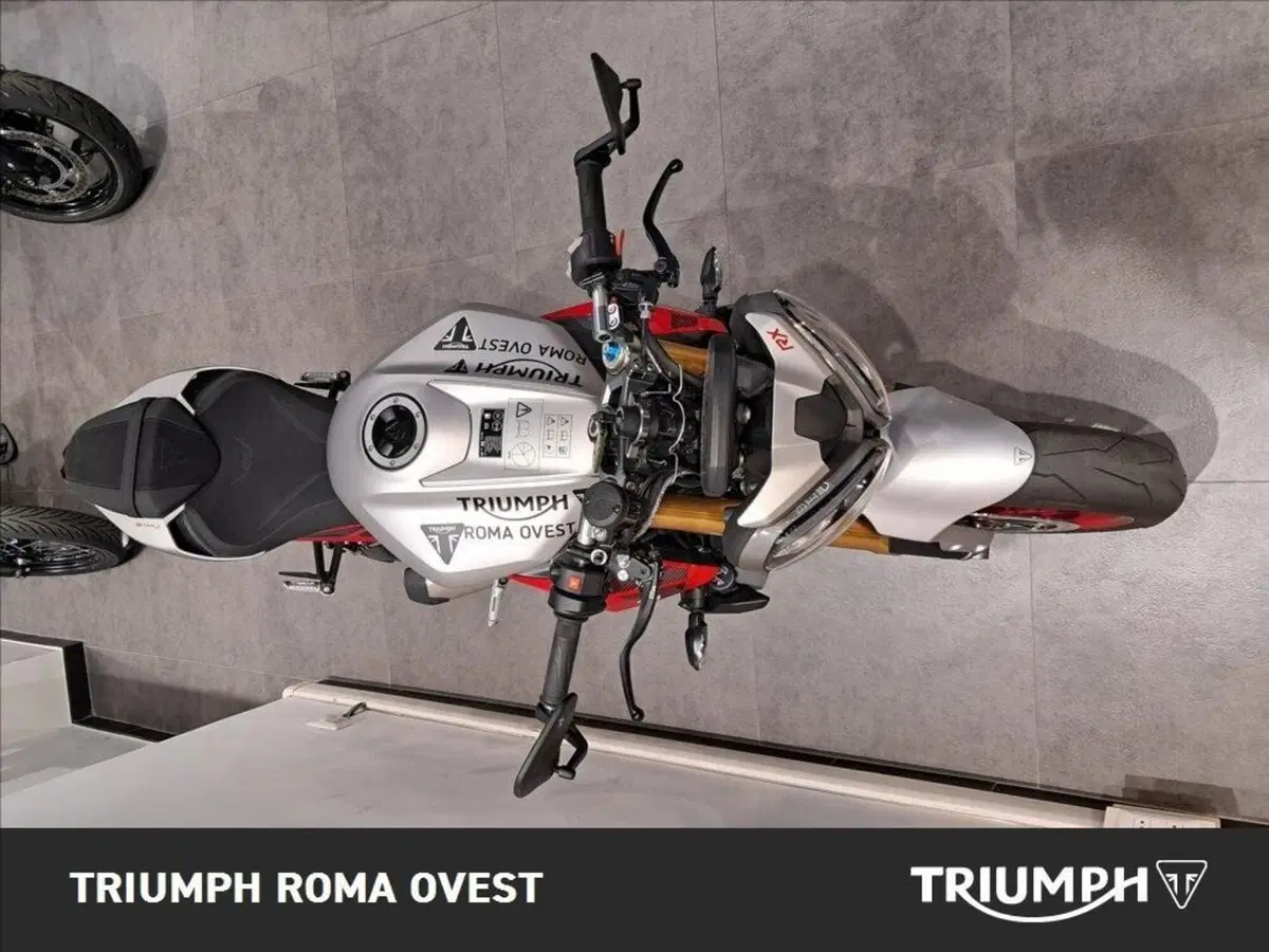 Triumph Street Triple 765 RX (2026) (10)