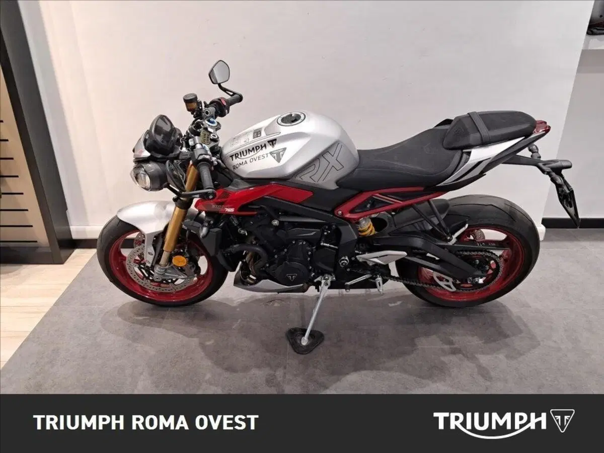 Triumph Street Triple 765 RX (2026) (2)