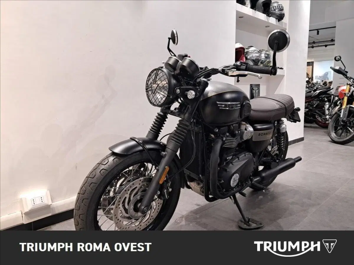 Triumph Bonneville T120 Gold Line Edition (2022 - 23) (8)