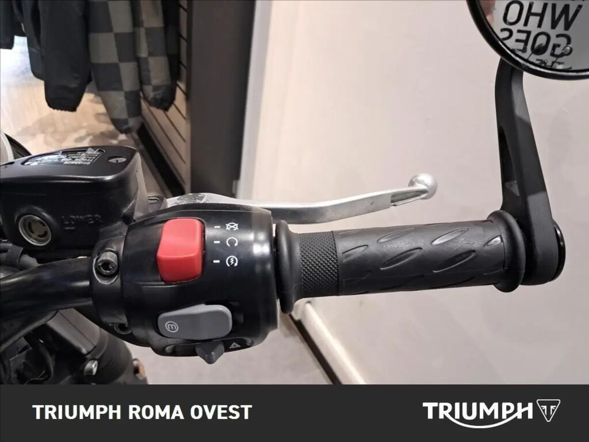 Triumph Bonneville T120 Gold Line Edition (2022 - 23) (12)