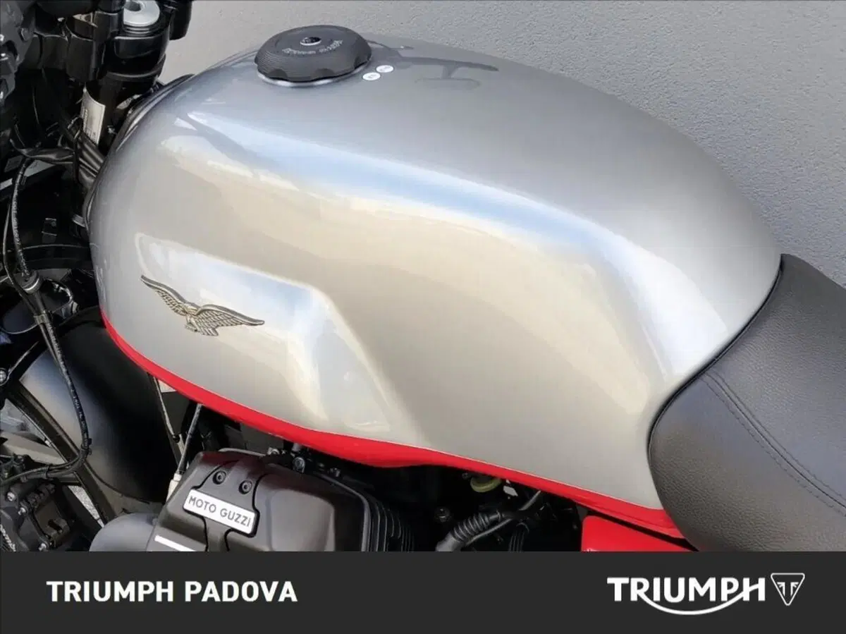 Moto Guzzi V7 Stone Corsa (2023 - 25) (9)