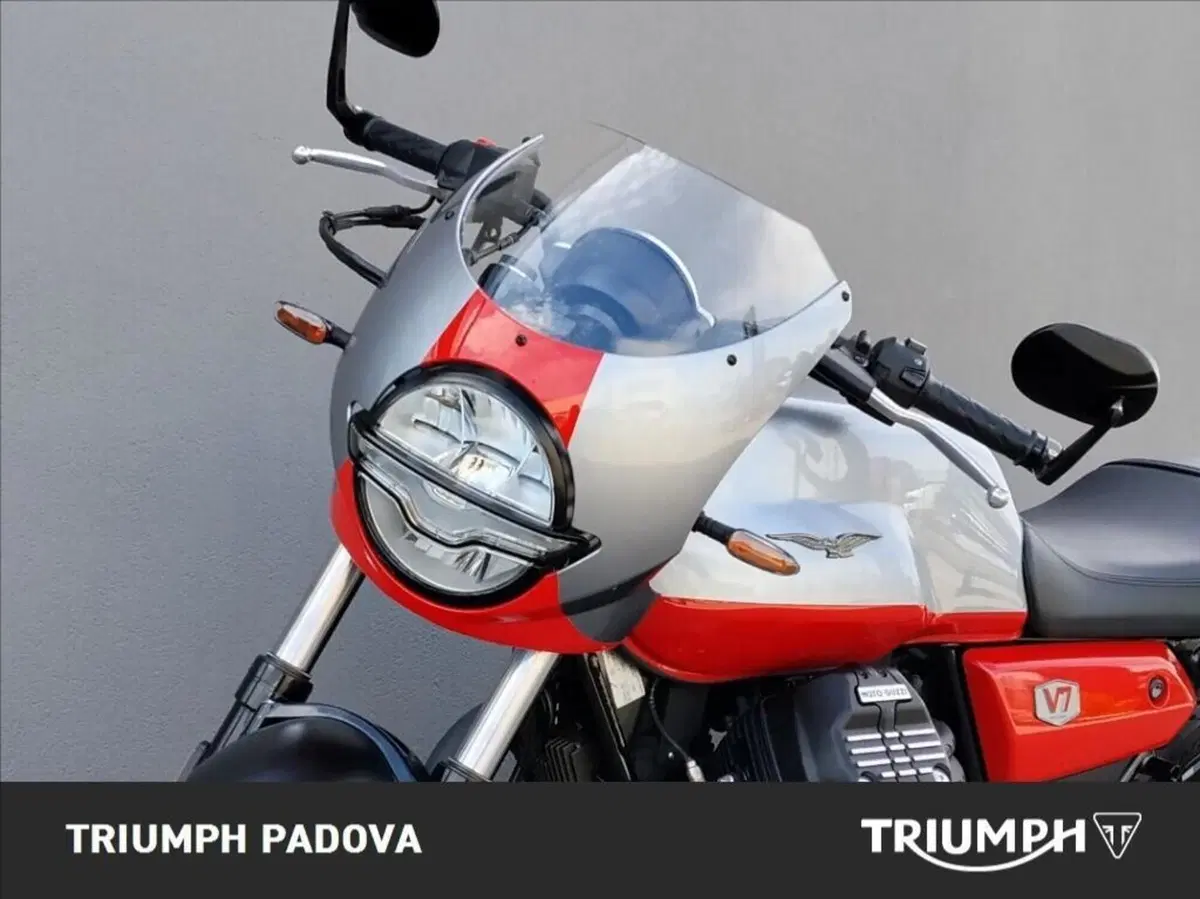 Moto Guzzi V7 Stone Corsa (2023 - 25) (10)