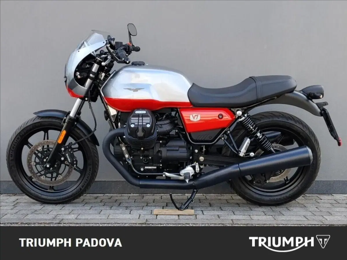 Moto Guzzi V7 Stone Corsa (2023 - 25) (6)