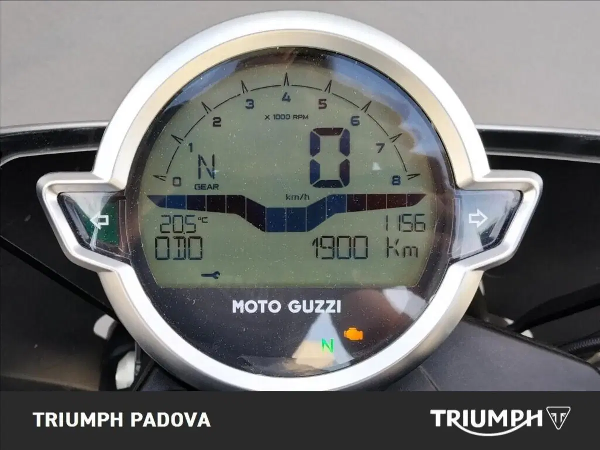 Moto Guzzi V7 Stone Corsa (2023 - 25) (13)