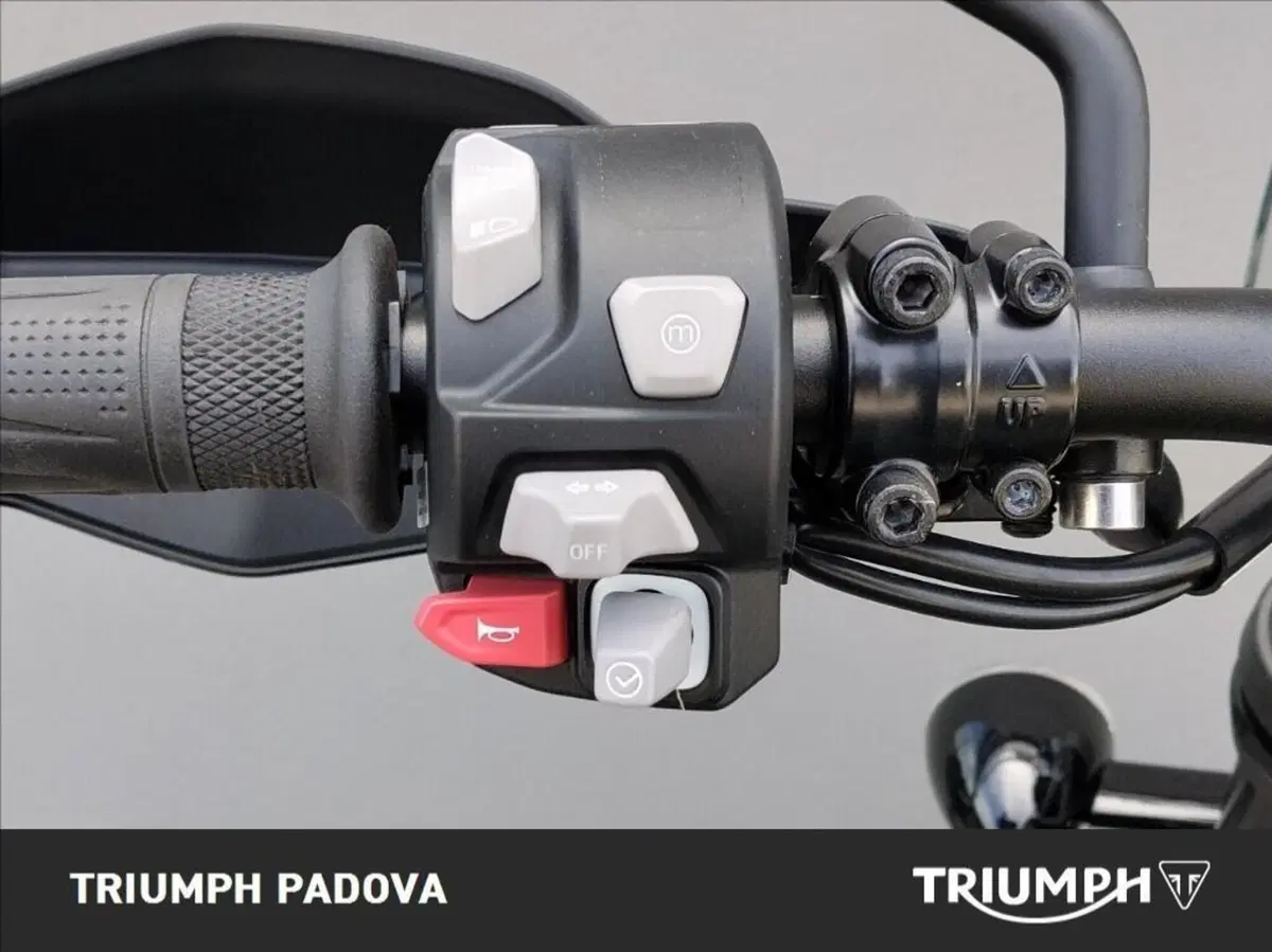Triumph Scrambler 1200 XC (2019 - 20) (12)