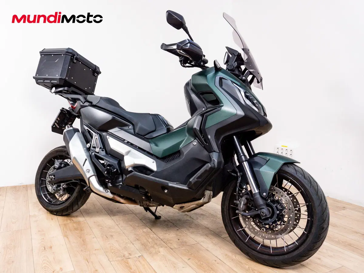 Honda X-ADV 750 (2017) (2)