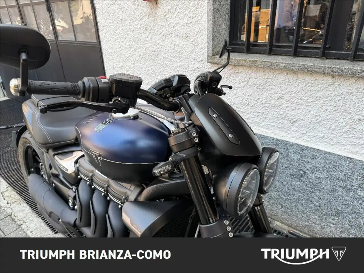 Triumph Rocket 3 Storm R (2024 - 26) (5)