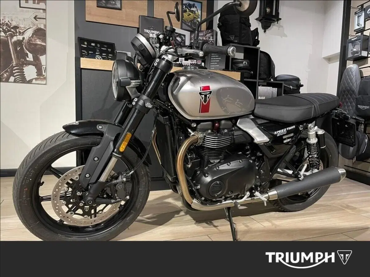 Triumph Speed Twin 900 (2025 - 26)