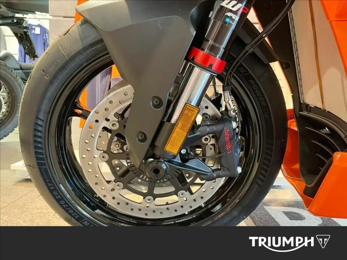 KTM 990 RC R (2026) (9)