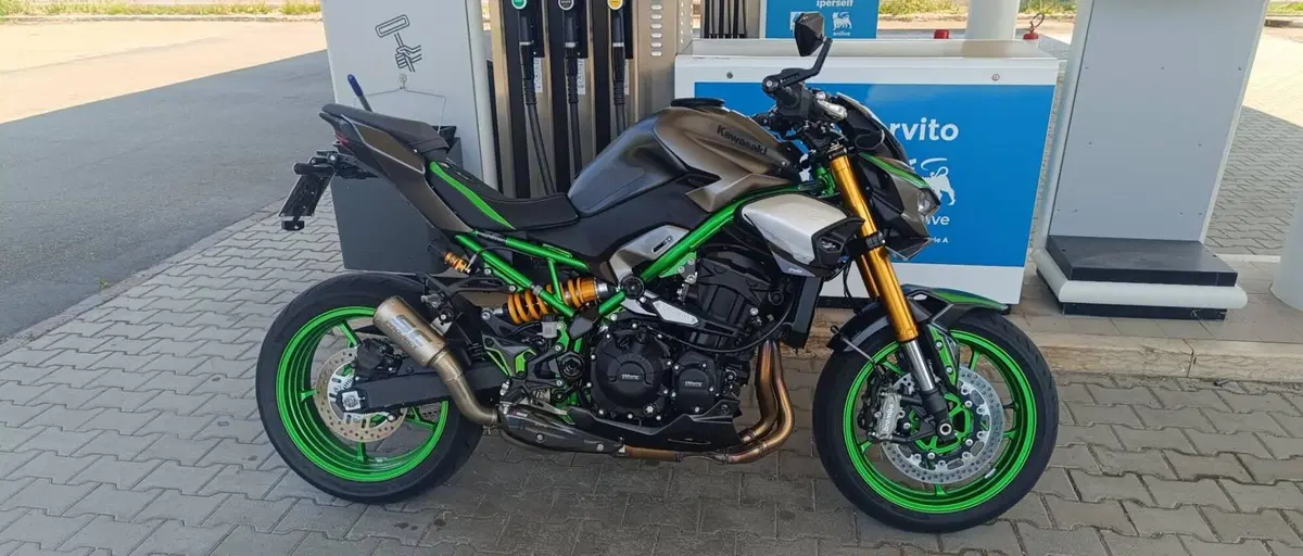 Kawasaki Z 900 SE (2025 - 26)