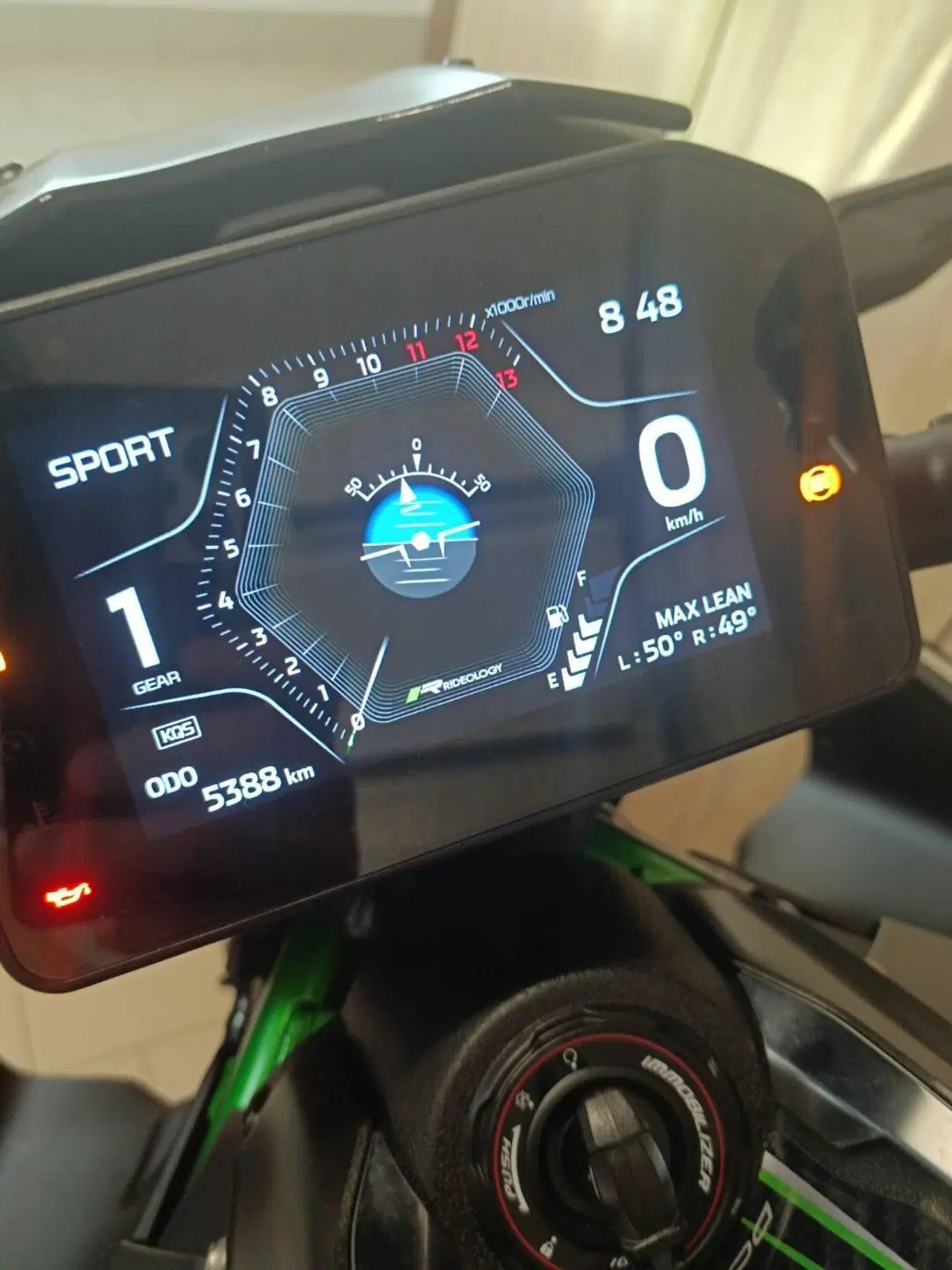 Kawasaki Z 900 SE (2025 - 26) (3)