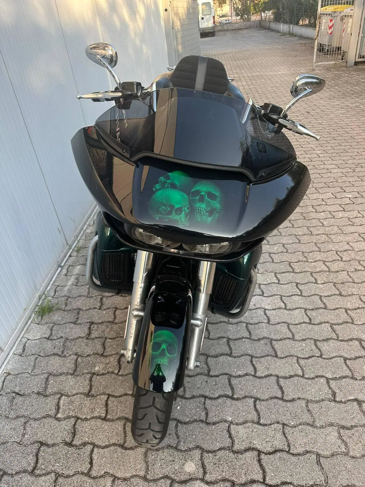 Harley-Davidson 107 Road Glide Ultra (2017 - 18) - FLTRU (3)