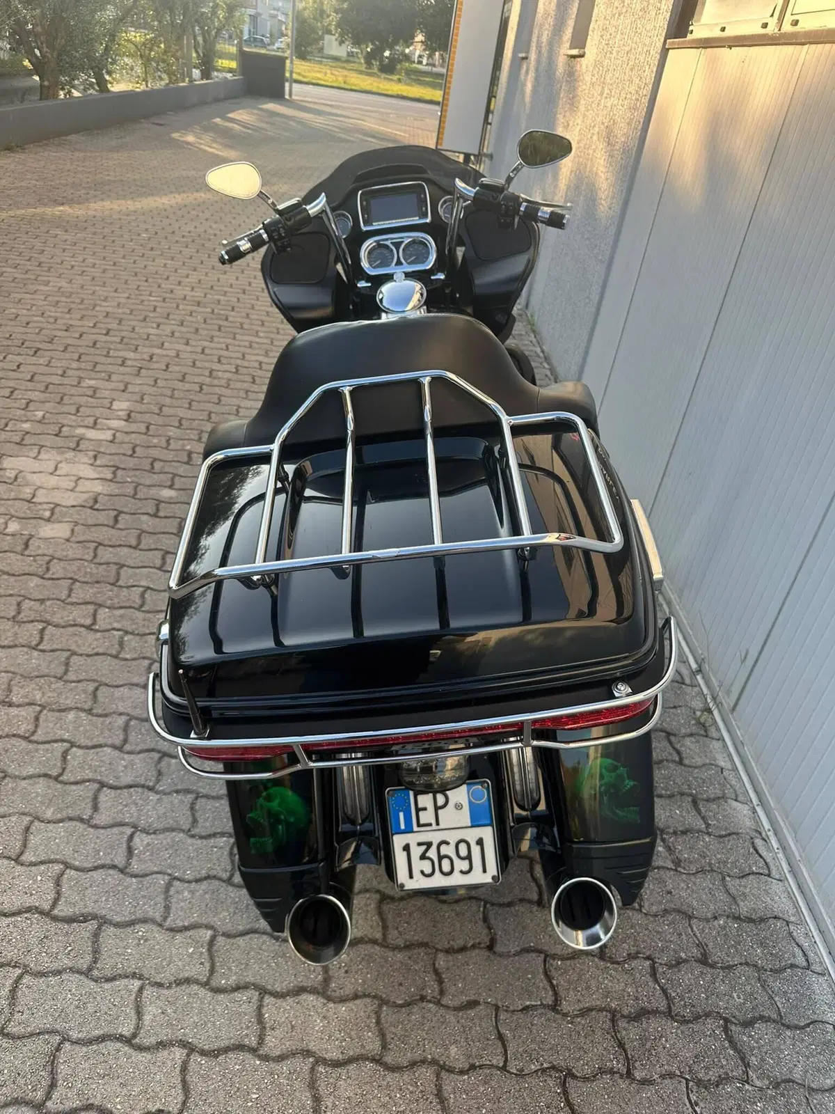 Harley-Davidson 107 Road Glide Ultra (2017 - 18) - FLTRU (9)