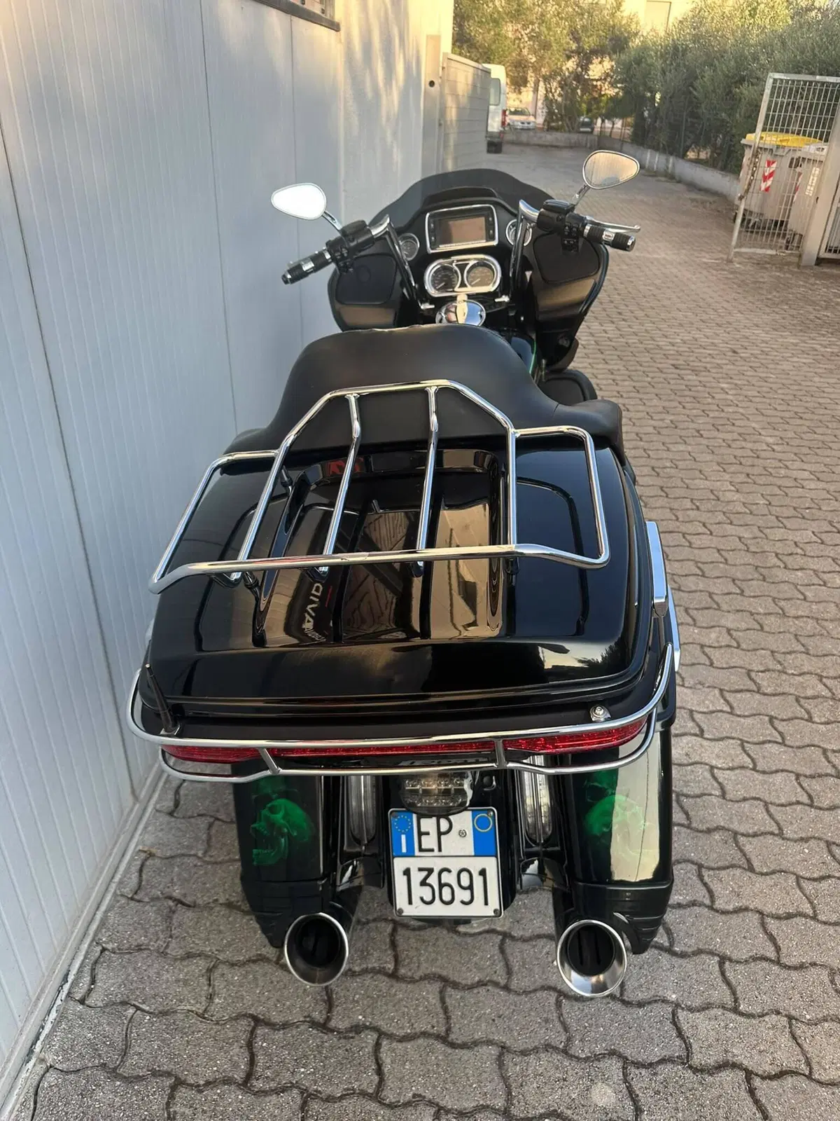 Harley-Davidson 107 Road Glide Ultra (2017 - 18) - FLTRU (14)