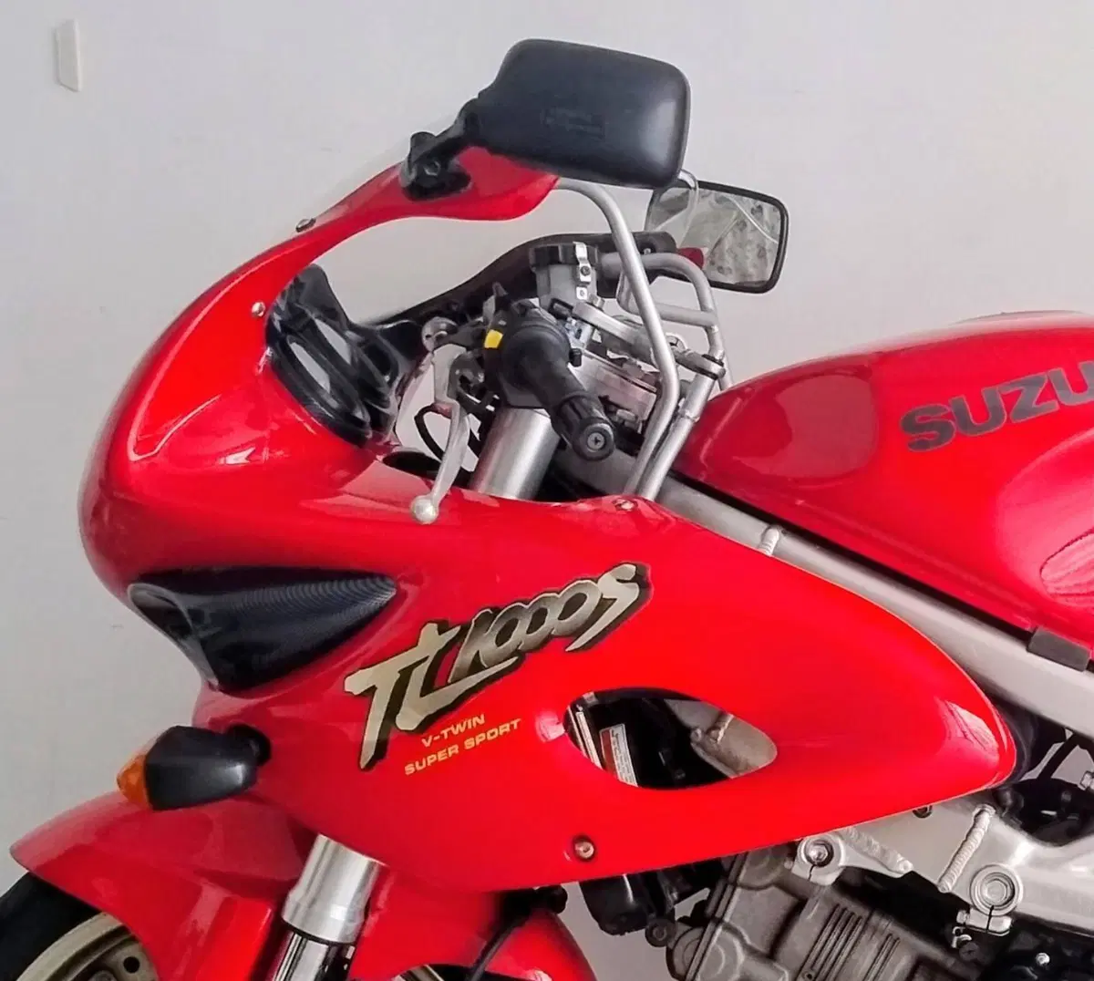 Suzuki TL 1000 S (1997 - 03) (6)