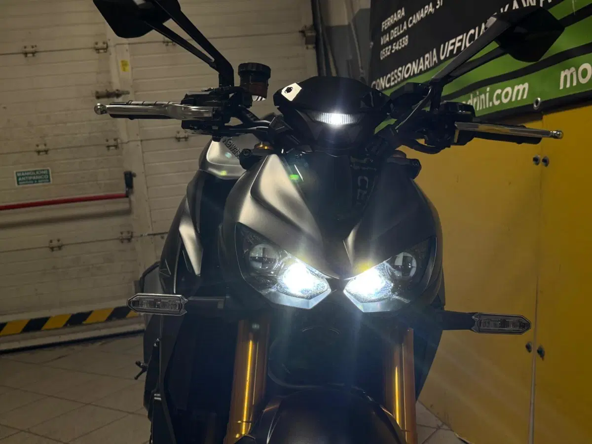 Kawasaki Z 1100 SE (2026) (4)