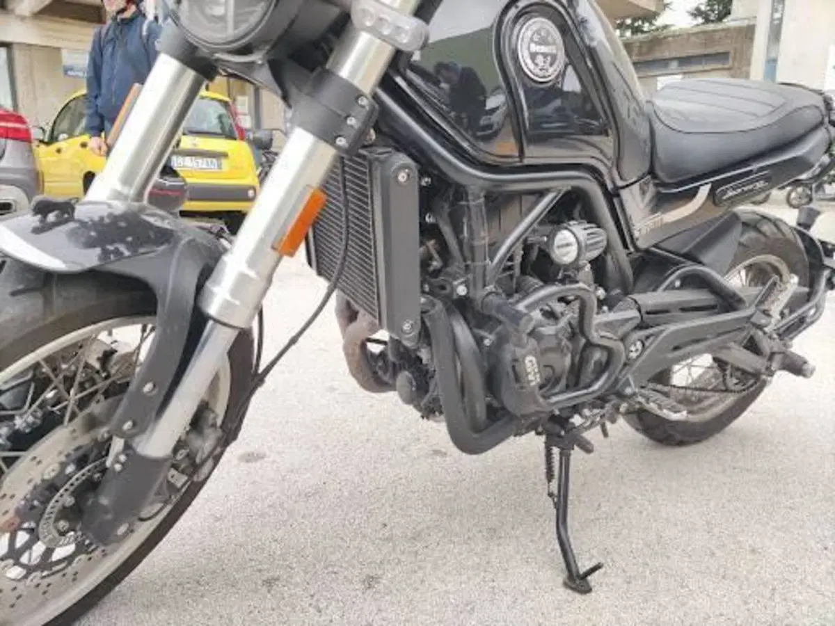 Benelli Leoncino 500 Trail (2021 - 26) (2)