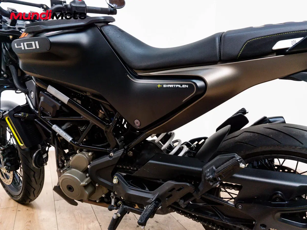 Husqvarna Svartpilen 401 (2020) (10)