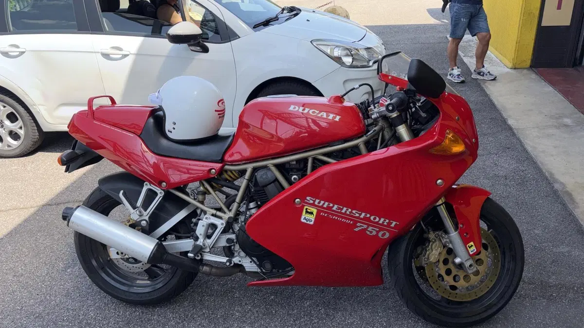 Ducati Supersport 750 (5)