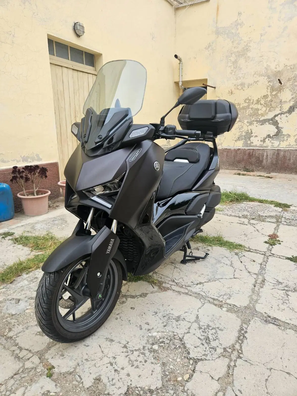 Yamaha X-Max 300 Tech Max (2025 - 26) (2)