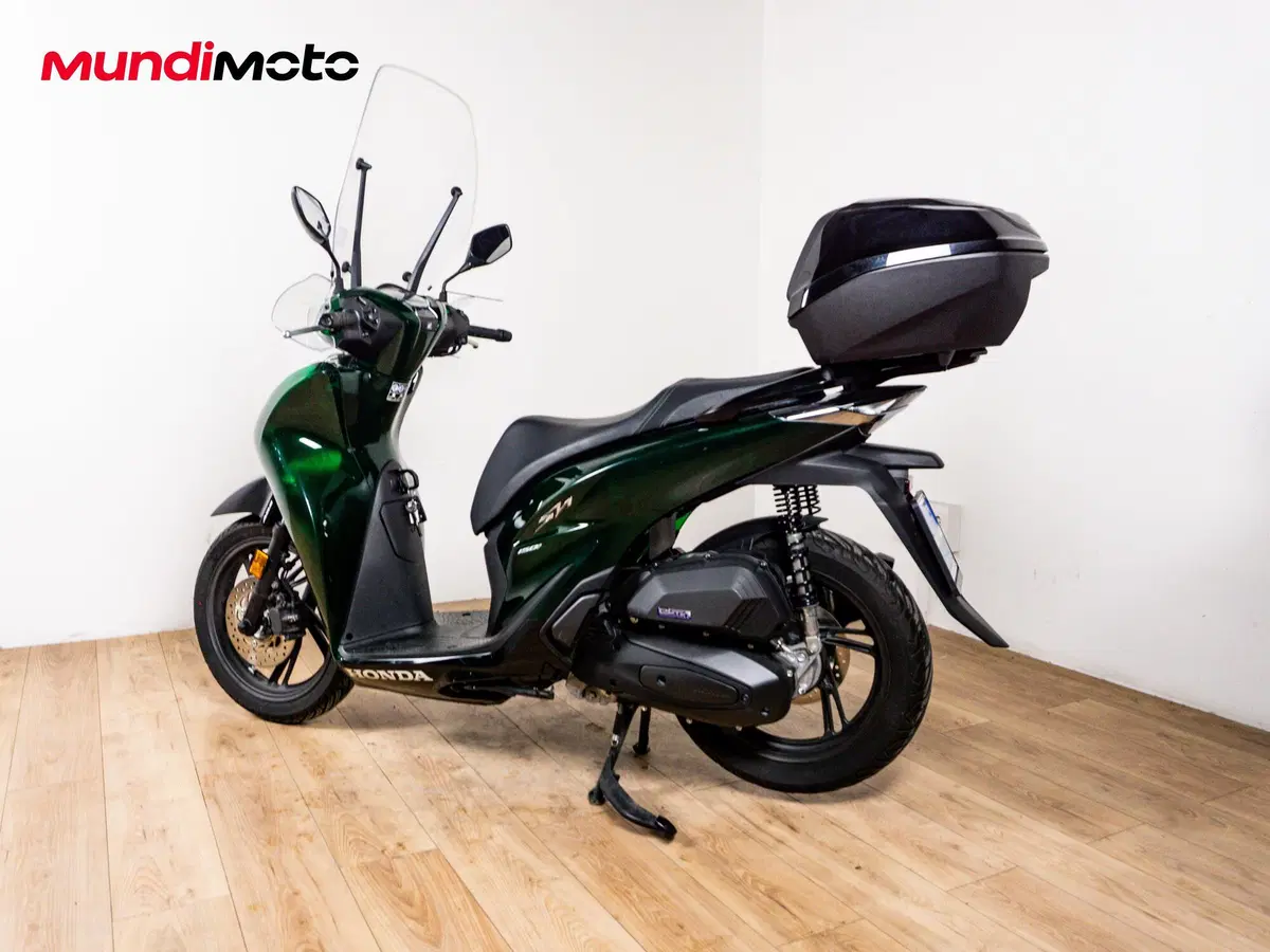 Honda SH 150i Vetro (2024 - 25) (7)