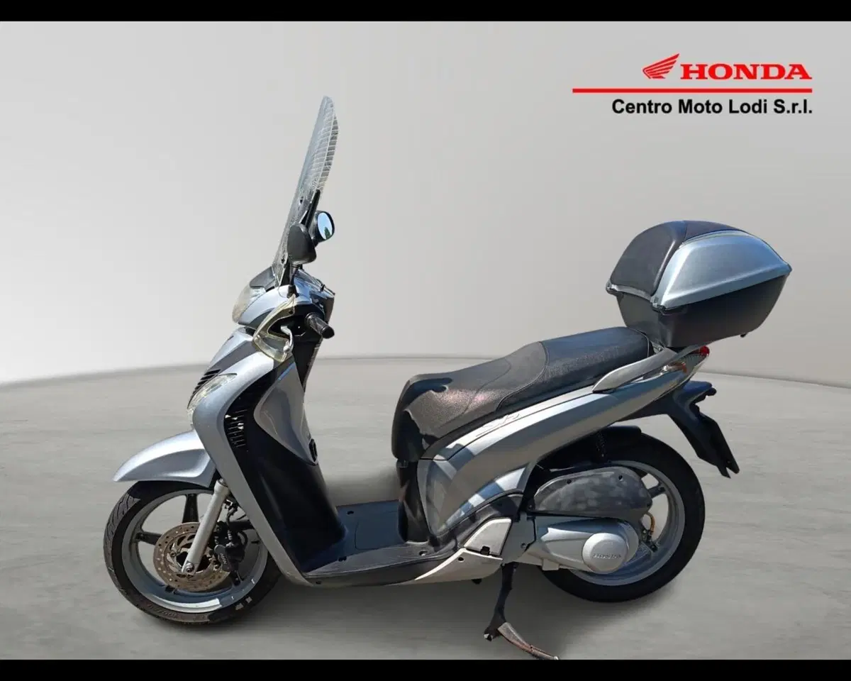 Honda SH 150i (2009 - 12) (3)