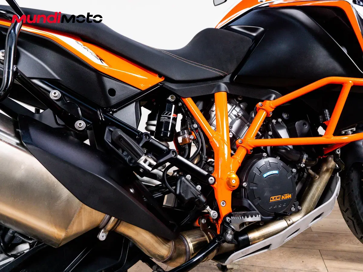 KTM 1290 Super Adventure R (2021) (4)