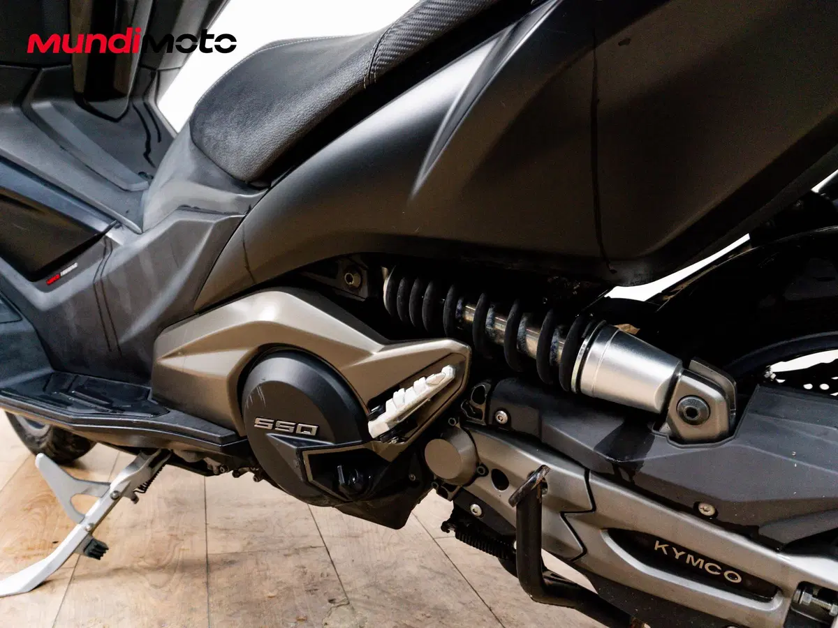 Kymco AK 550 ETS (2021 - 26) (10)