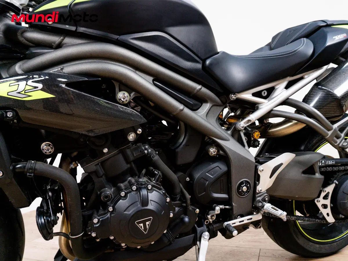 Triumph Speed Triple 1050 RS (2018 - 20) (9)