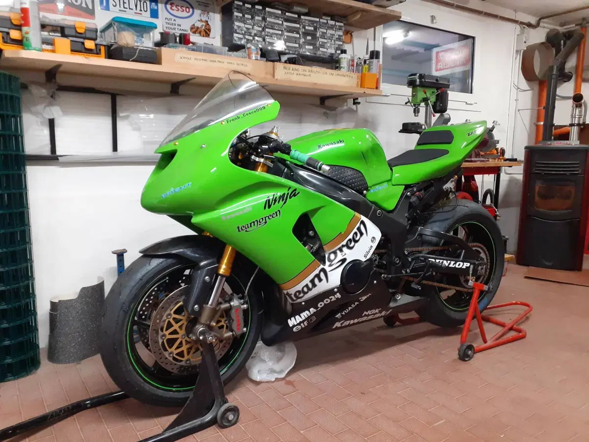 Kawasaki Ninja 636 ZX-6R (2005 - 06)