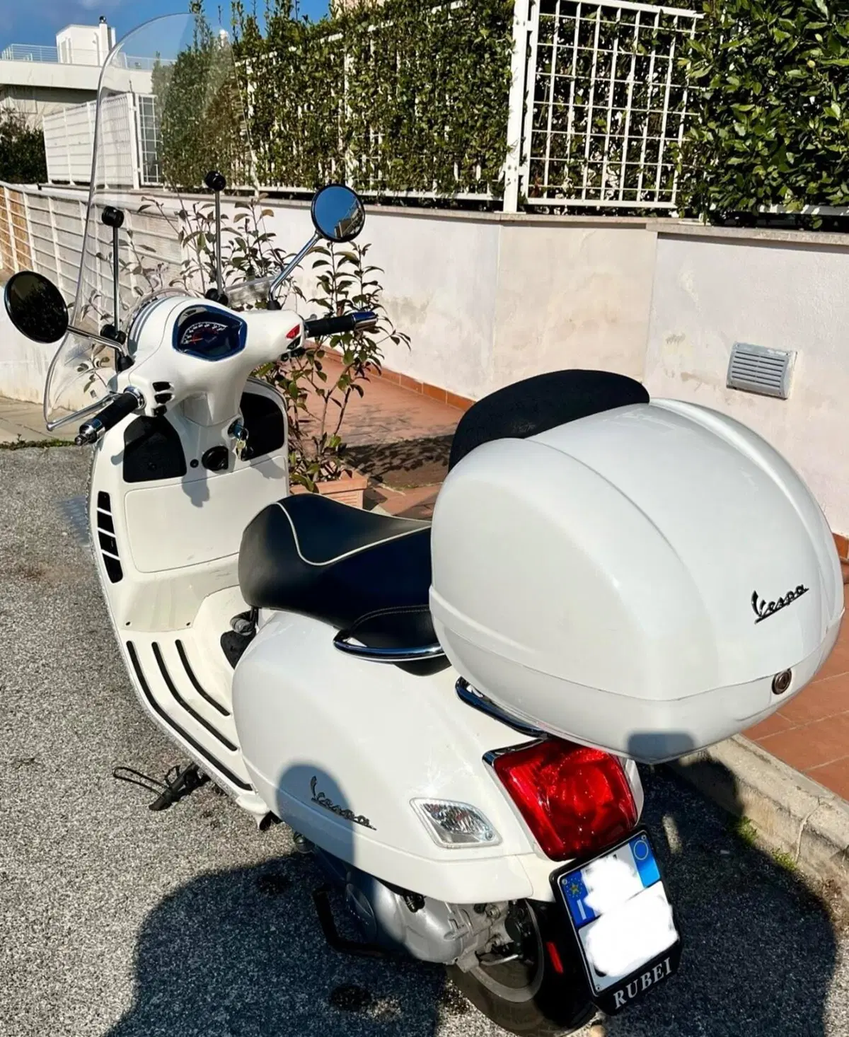 Vespa GTS 300 Super (2017 - 18) (2)