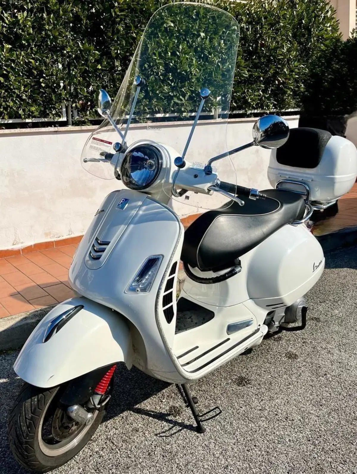 Vespa GTS 300 Super (2017 - 18) (10)