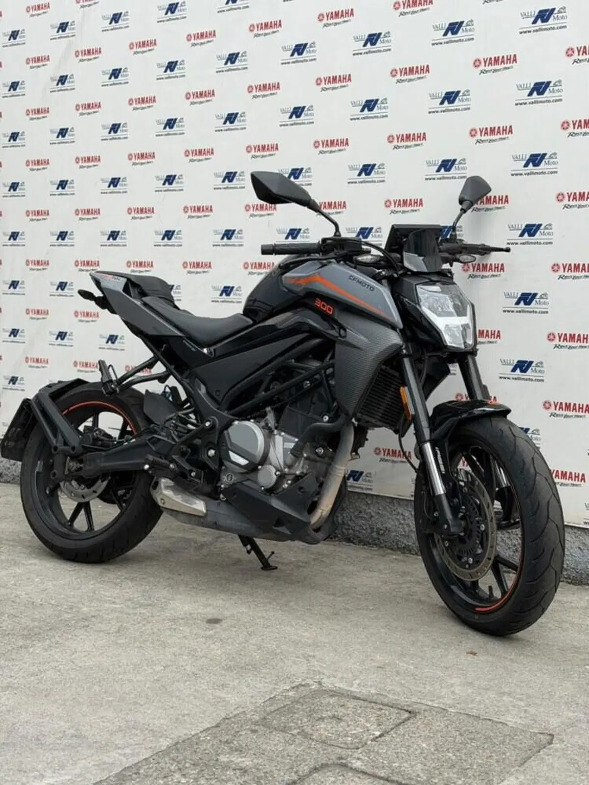 CFMOTO 300NK (2021 - 26) (6)