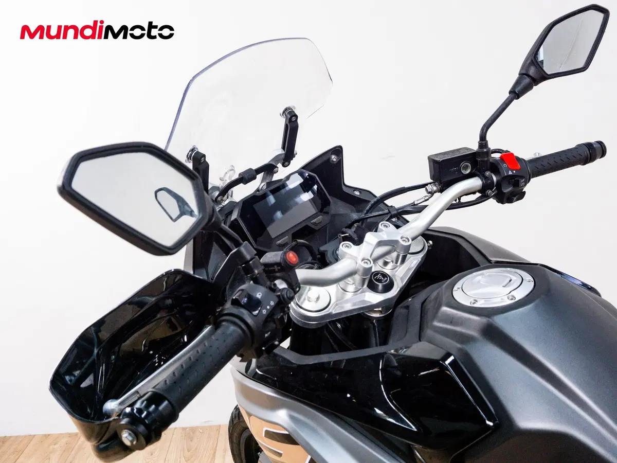 Voge Valico 650DSX (2021 - 24) (11)