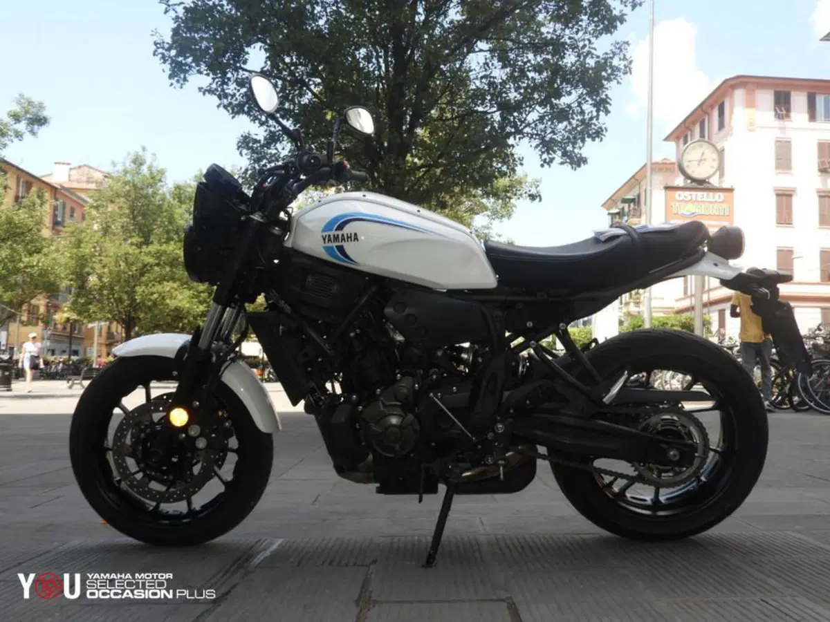 Yamaha XSR 700 (2022 - 26) (4)