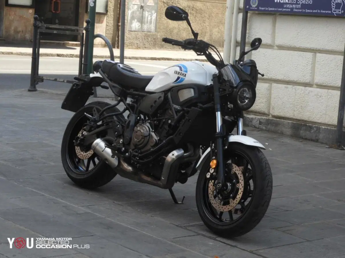 Yamaha XSR 700 (2022 - 26) (2)