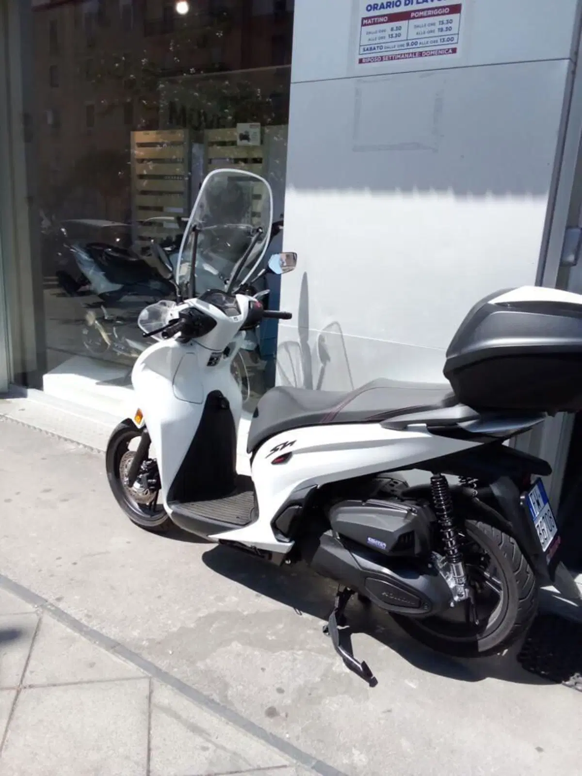 Honda SH 350i GT (2025 - 26) (4)