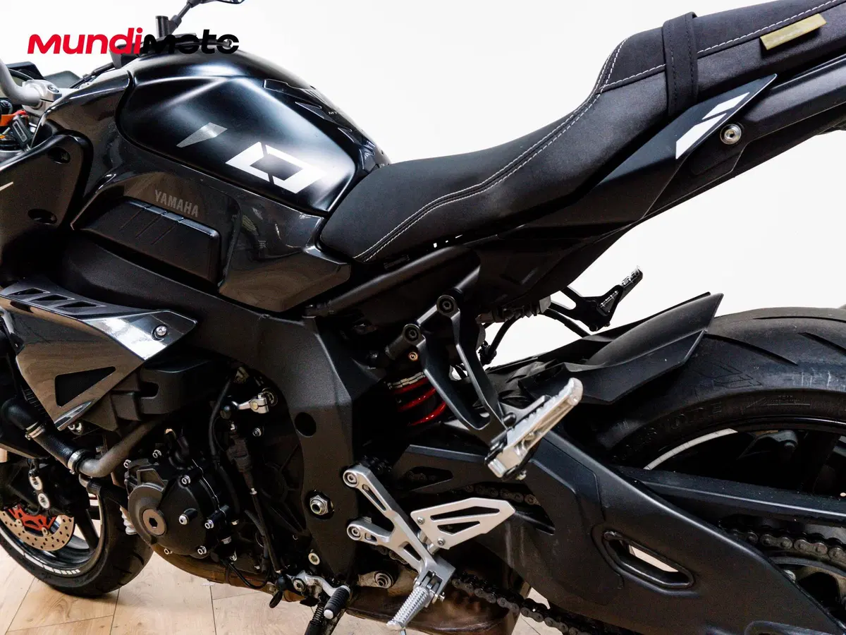 Yamaha MT-10 ABS (2016 - 17) (10)