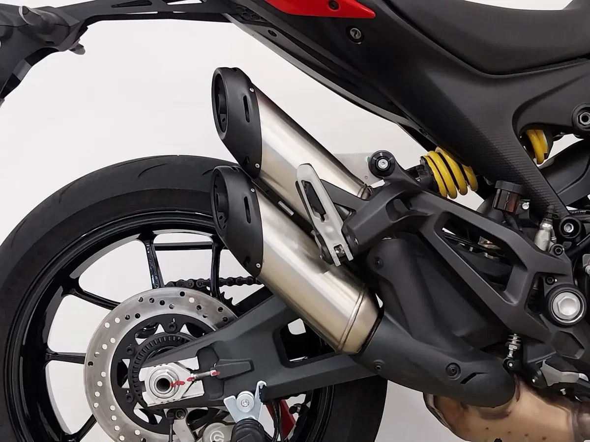 Ducati Monster 937 + (2021 - 25) (11)