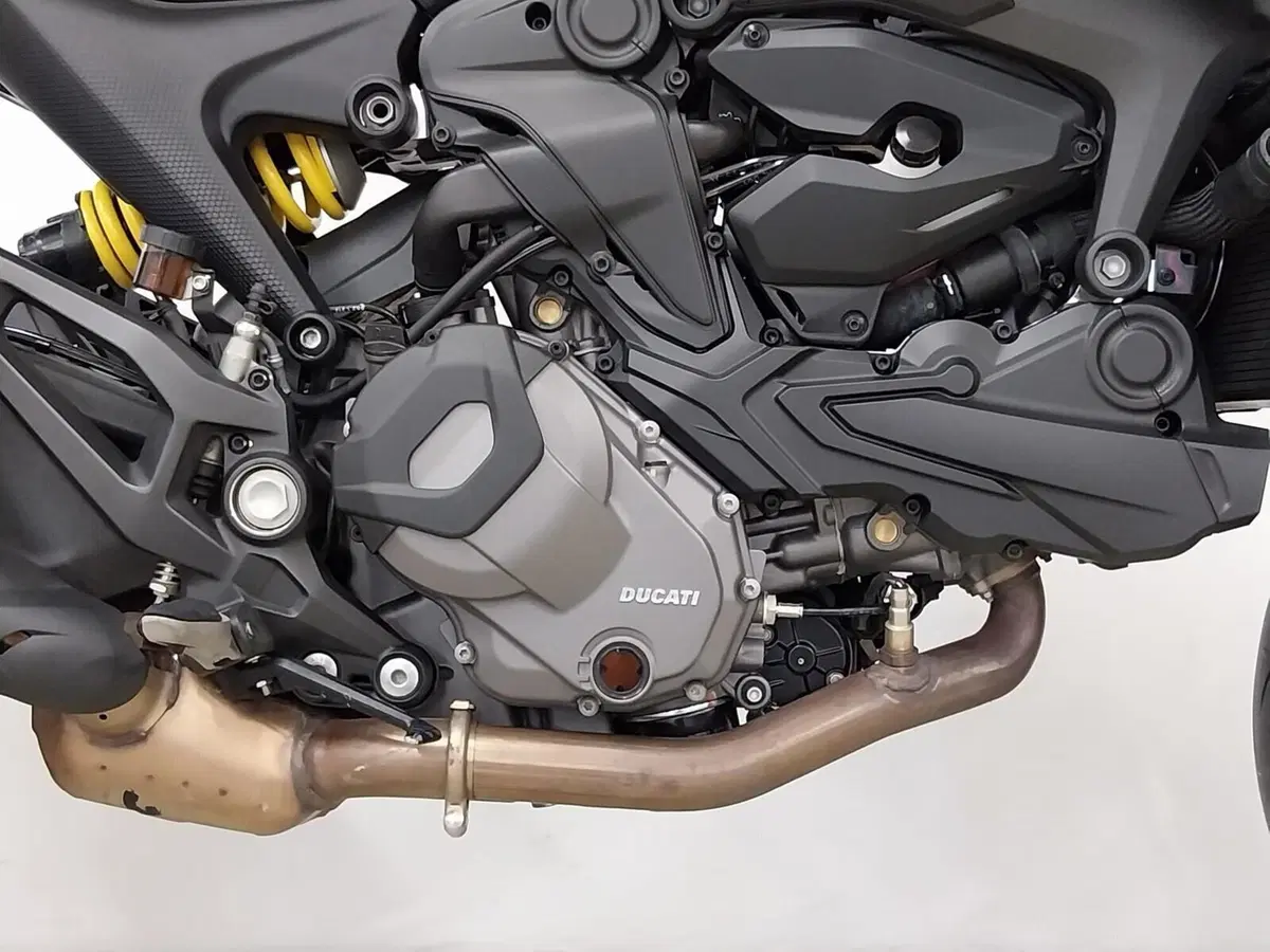 Ducati Monster 937 + (2021 - 25) (12)
